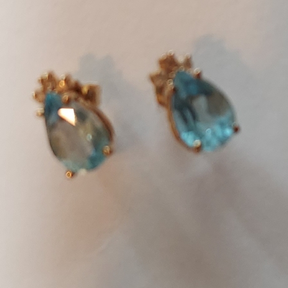 Pierced earrings - Picture 7 of 7